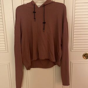 Light sweatshirt from PINK with cut out back!